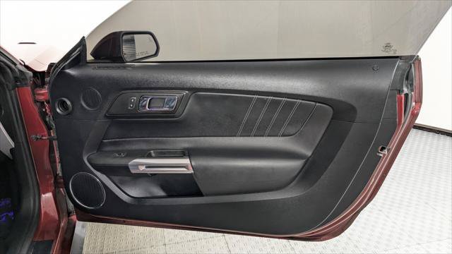Used 2016 Ford Mustang GT Premium w/ Equipment Group 401A RWD image 18