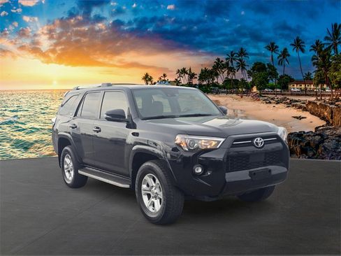 Used 2022 Toyota 4Runner SR5 Premium image 3