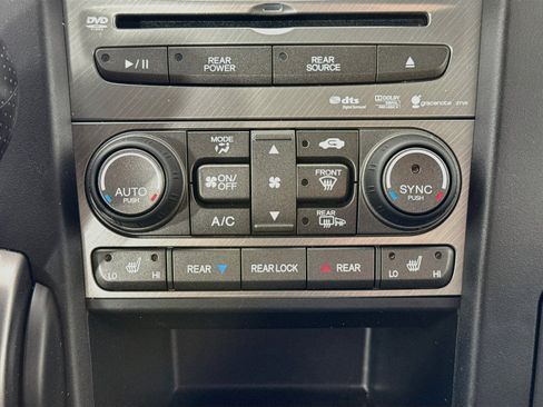 Used 2015 Honda Pilot Touring image 16
