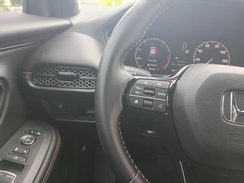 Used 2025 Honda HR-V Sport image 11
