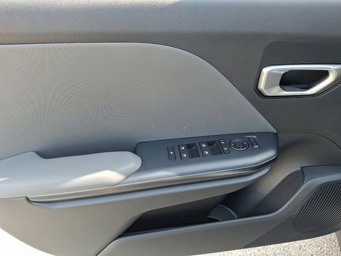 New 2025 Kia K4 LXS image 12