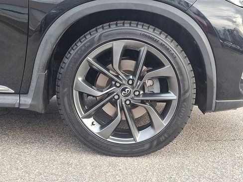 Used 2019 INFINITI QX50 Essential w/ Sensory Package image 8