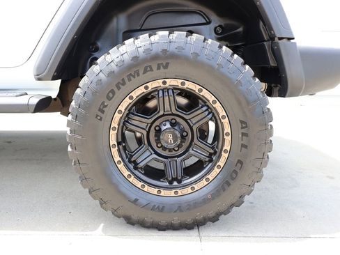Used 2019 Jeep Wrangler Unlimited Sport AWD/4WD image 36