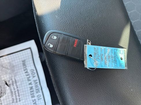 Used 2019 Jeep Compass Latitude AWD/4WD image 25