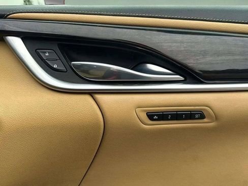 Used 2014 Cadillac XTS Luxury image 22