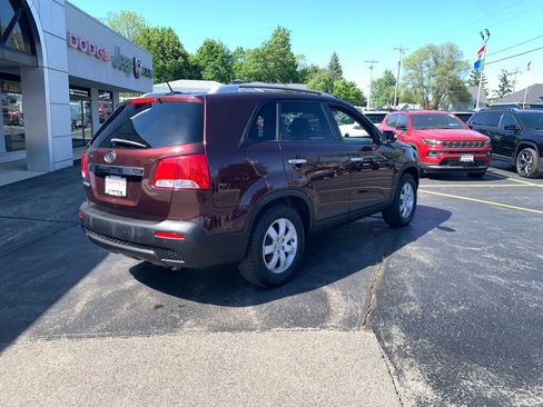 Used 2013 Kia Sorento LX w/ Convenience Pkg FWD image 7