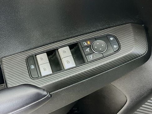 Used 2024 Mitsubishi Outlander SE FWD image 15