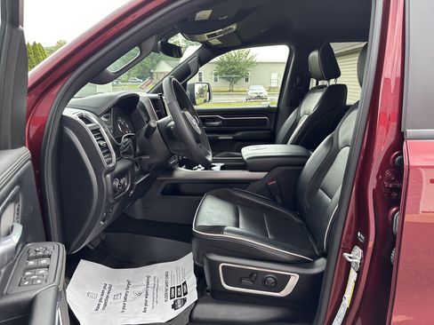 Used 2025 RAM 1500 Laramie w/ Sport Appearance Package AWD/4WD image 12