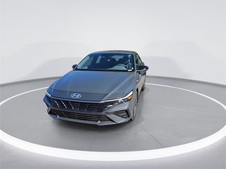 New 2025 Hyundai Elantra Sport video 3