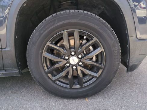Used 2019 GMC Acadia SLT FWD image 11