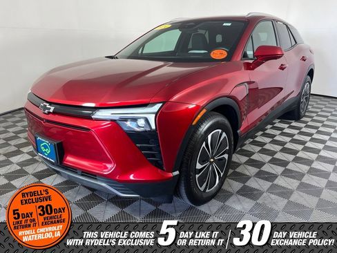 Used 2024 Chevrolet Blazer EV LT AWD/4WD image 12