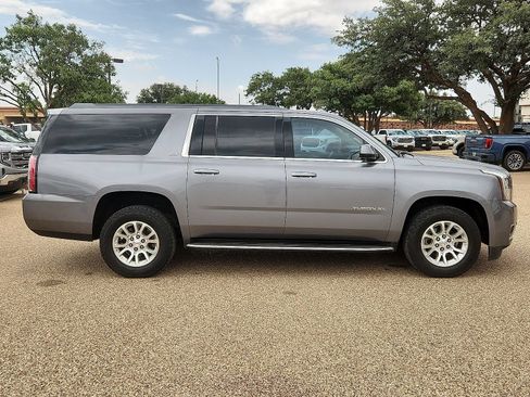 Used 2018 GMC Yukon XL SLT AWD/4WD image 5