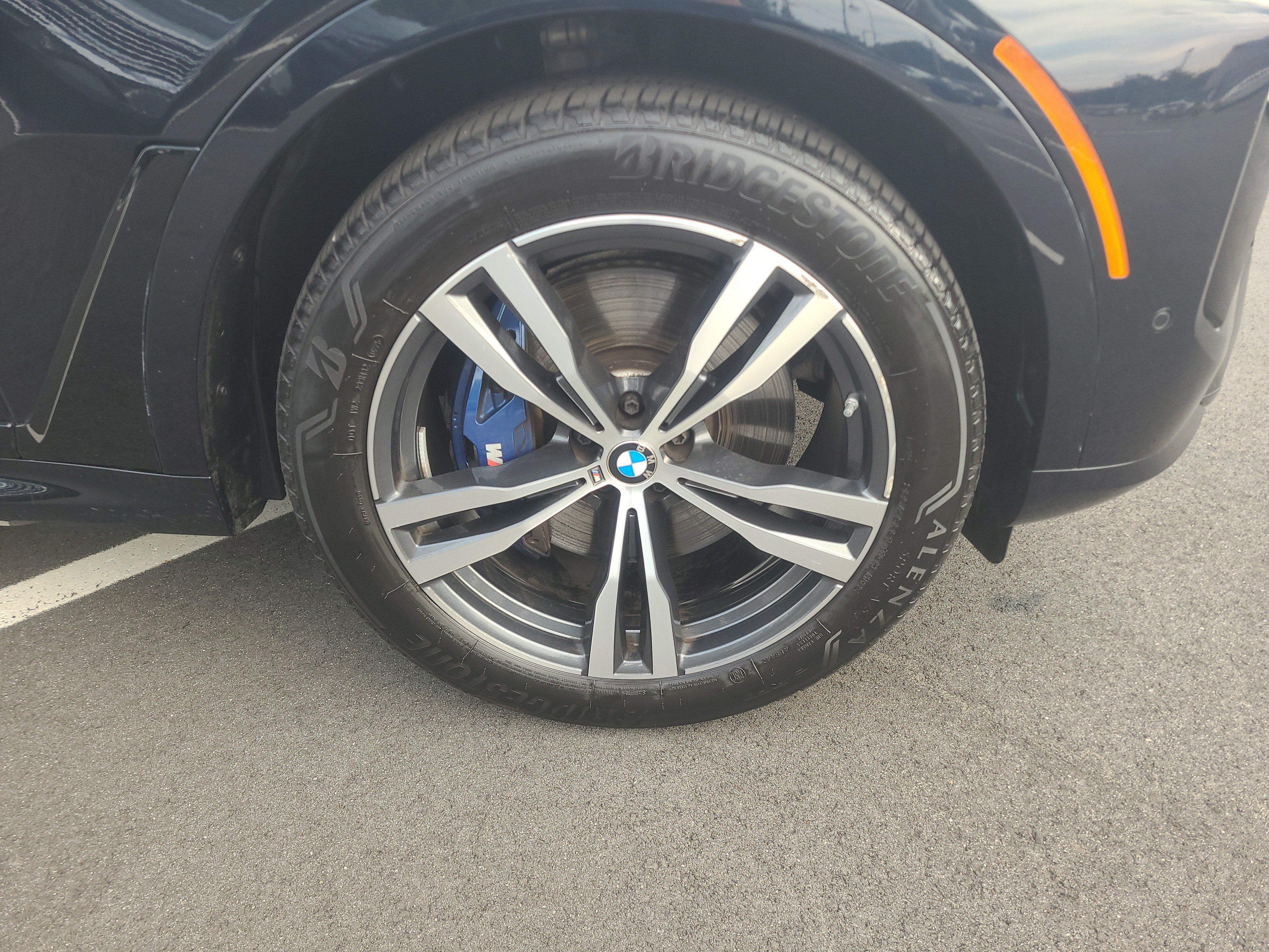 Used 2025 BMW X7 xDrive40i w/ M Sport Package AWD/4WD image 12