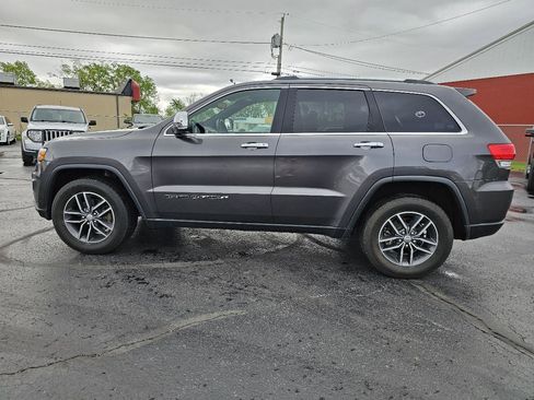 Used 2018 Jeep Grand Cherokee Limited image 15