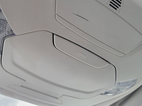 Used 2019 Ford Escape SE image 24