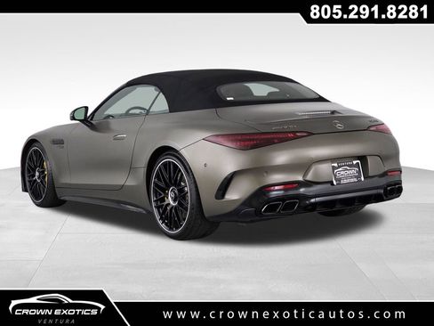 Used 2023 Mercedes-Benz SL 63 AMG 4MATIC w/ Driver Assistance Package image 9