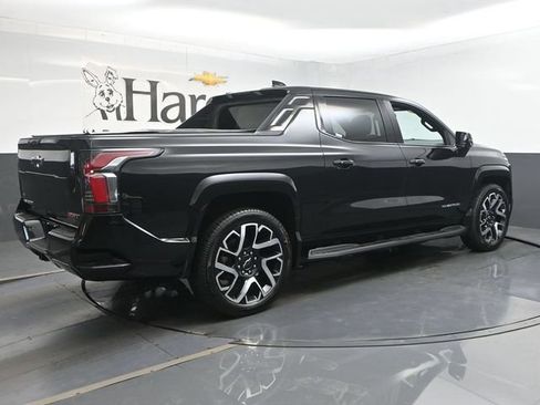 Used 2024 Chevrolet Silverado EV RST AWD/4WD image 49