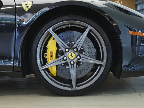 Used 2013 Ferrari 458 Spider RWD image 26