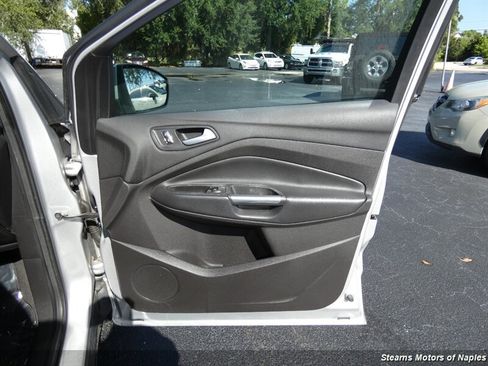 Used 2015 Ford Escape SE FWD image 48