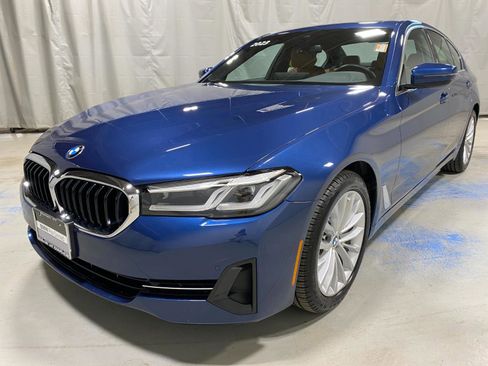 Certified 2023 BMW 530i xDrive w/ Convenience Package image 1