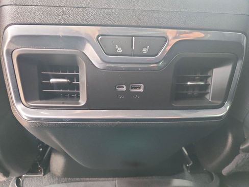 Used 2024 Chevrolet Silverado 1500 High Country w/ High Country Premium Package AWD/4WD image 22