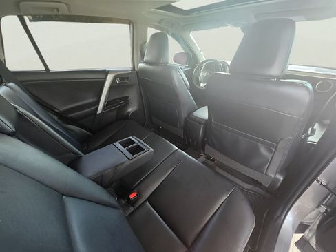 Used 2017 Toyota RAV4 Limited FWD image 13