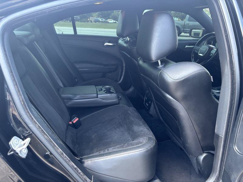 Used 2022 Dodge Charger R/T w/ Plus Group RWD image 15
