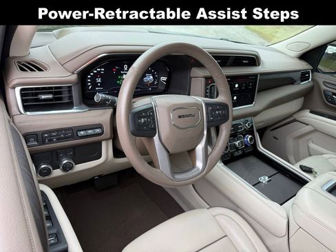 Used 2022 GMC Yukon Denali image 3