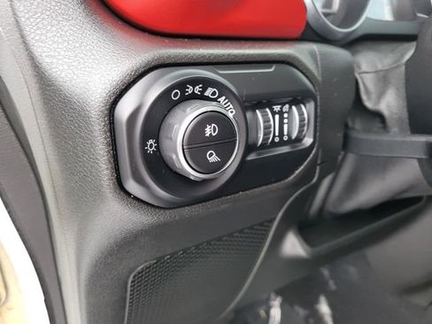 Used 2020 Jeep Gladiator Rubicon w/ Advanced Safety Group image 23