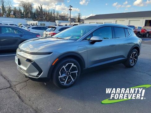 New 2026 Chevrolet Equinox EV LT image 3