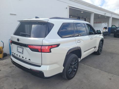 Used 2024 Toyota Sequoia Platinum AWD/4WD image 14