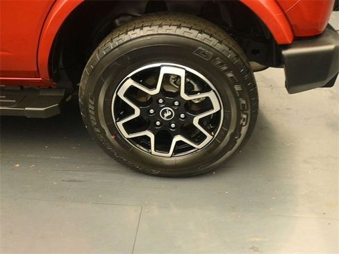 Certified 2023 Ford Bronco Outer Banks image 9