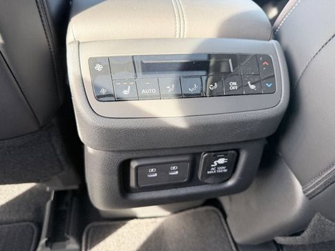 New 2026 Nissan Pathfinder Platinum AWD/4WD image 23