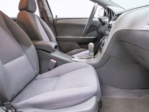 Used 2009 Chevrolet Malibu LT w/ Power Convenience Package FWD image 13