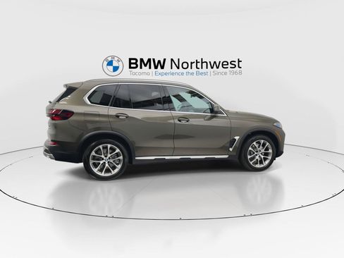 New 2026 BMW X5 xDrive40i w/ Climate Comfort Package AWD/4WD image 4