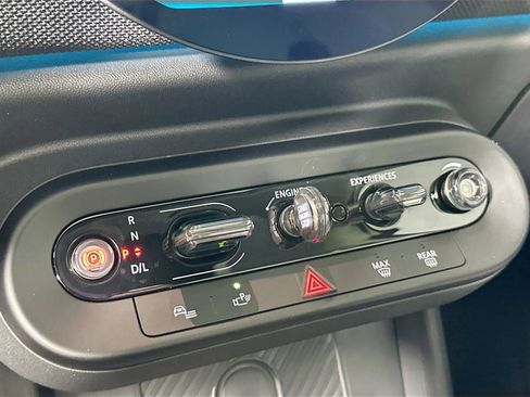 Certified 2025 MINI Cooper 2-Door Hardtop image 18