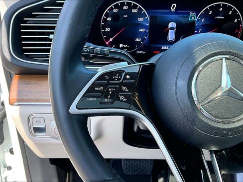 Used 2024 Mercedes-Benz GLE 450 4MATIC image 24