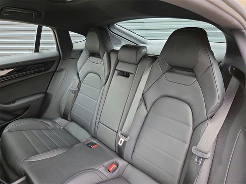 New 2026 Porsche Panamera 4 image 16