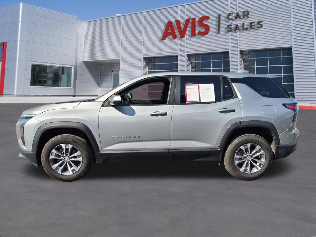 Used 2026 Chevrolet Equinox LT AWD/4WD image 10