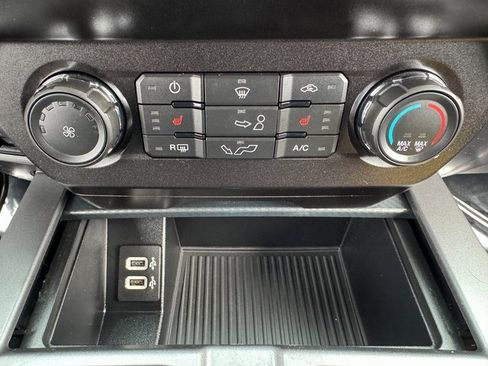 Certified 2019 Ford F150 XLT w/ Equipment Group 302A Luxury image 29