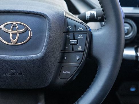 Used 2025 Toyota Prius LE image 19