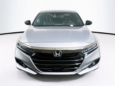 Used 2022 Honda Accord Sport image 2