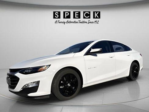 Used 2024 Chevrolet Malibu LT FWD image 1