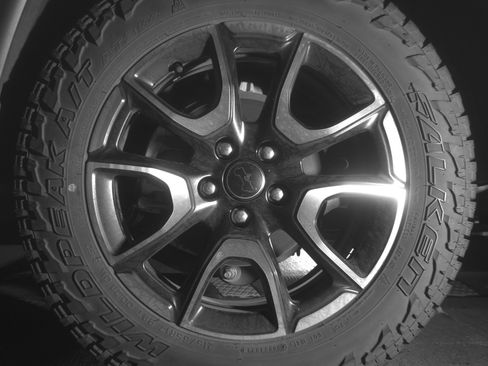 Used 2025 Jeep Compass Trailhawk AWD/4WD image 14