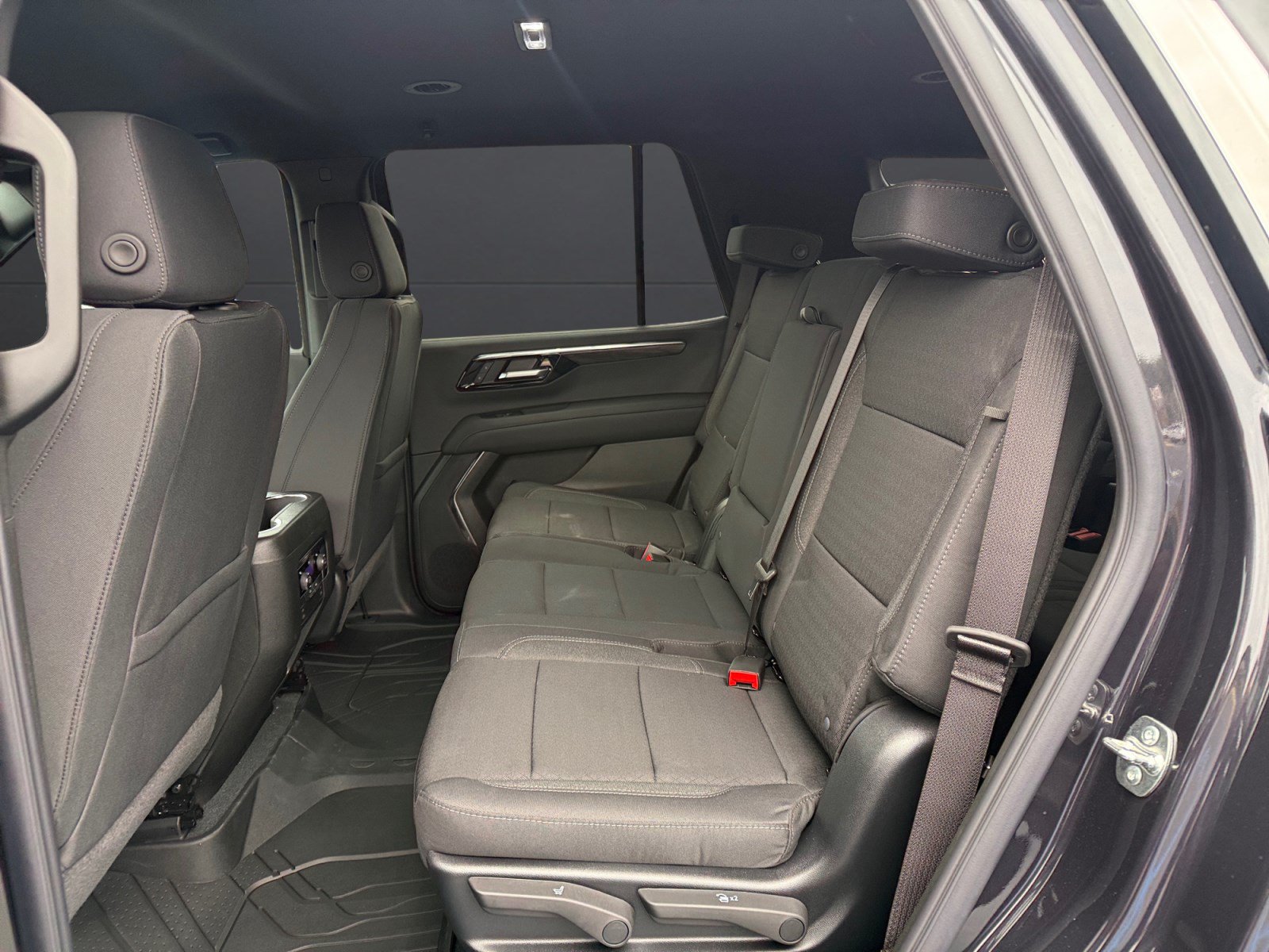 New 2027 Chevrolet Tahoe LS RWD image 13