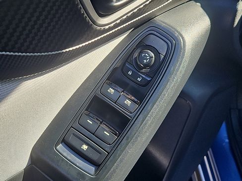 Used 2019 Subaru Crosstrek 2.0i Premium image 14