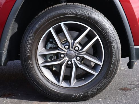 Used 2022 Jeep Grand Cherokee Limited image 29