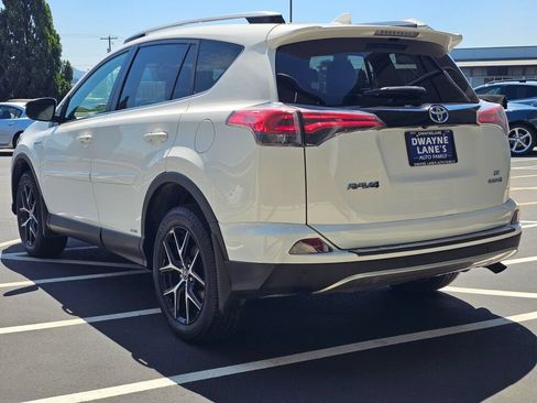 Used 2018 Toyota RAV4 SE w/ Advanced Technology Package AWD/4WD image 3