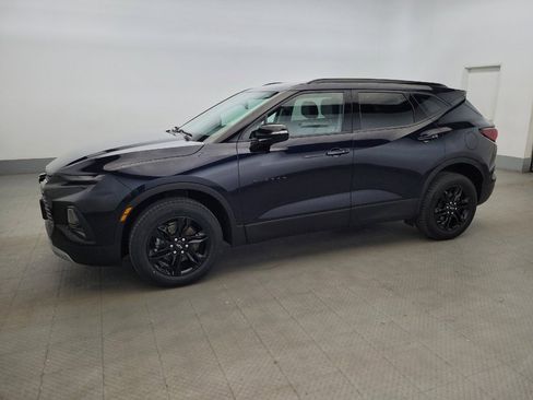 Used 2021 Chevrolet Blazer LT FWD image 2