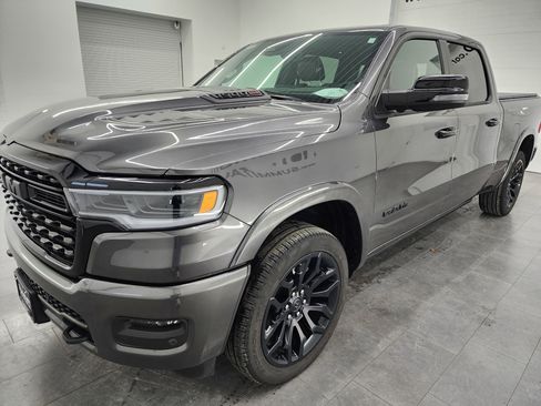 Used 2025 RAM 1500 Limited image 7